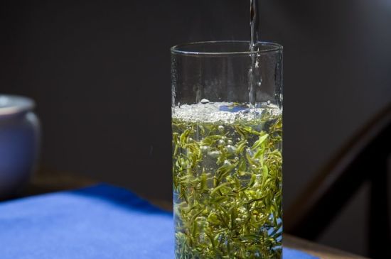 鳳凰三點(diǎn)頭泡茶手法是怎么樣，鳳凰三點(diǎn)頭口訣和寓意