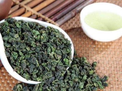 鐵觀音的泡法，水溫100°C最佳第一泡不能喝