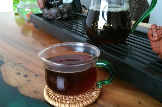 正常下一斤茶葉能喝多久，一個人一般一個月喝多少茶葉