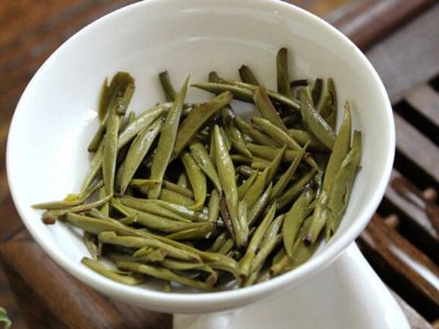 白毫銀針放幾年最好，白毫銀針什么年份最好？