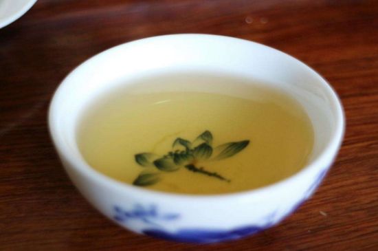 茉莉香精茶的鑒別方法，茉莉茶加香精怎樣識(shí)別？