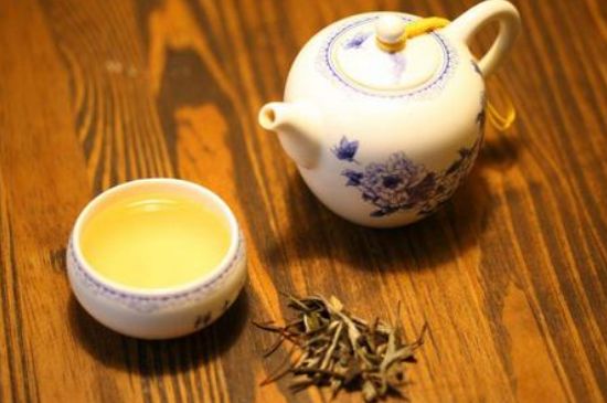 什么茶葉容易放香精，香精茶有什么危害？