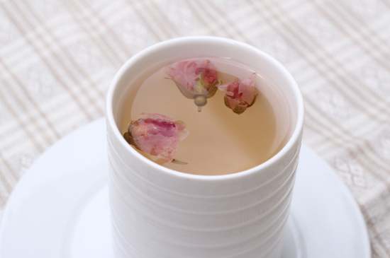 怎么判斷玫瑰花茶好不好，玫瑰花茶怎么樣鑒別
