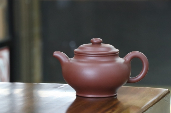 剛買的紫砂壺要怎么開壺養(yǎng)壺，<a href=http://www.pnhxqw.com/chaju/zisha/ target=_blank class=infotextkey>紫砂壺開壺</a>與養(yǎng)壺的方式方法