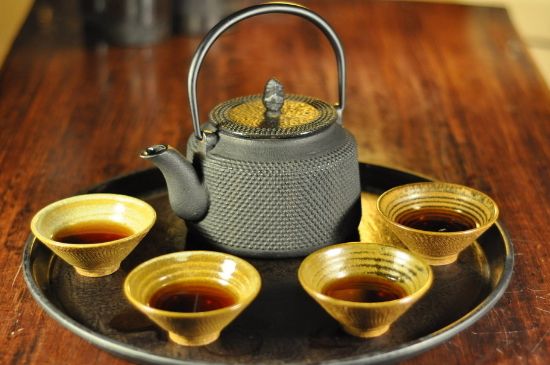 鐵壺生銹了怎么處理，如何防止鐵壺生銹