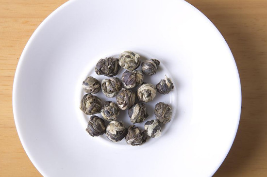 茉莉龍珠茶男人能喝嗎，男性夏季可以喝龍珠茶嗎