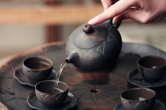 坭興陶主要泡什么茶，廣西坭興陶壺適合泡哪些茶？