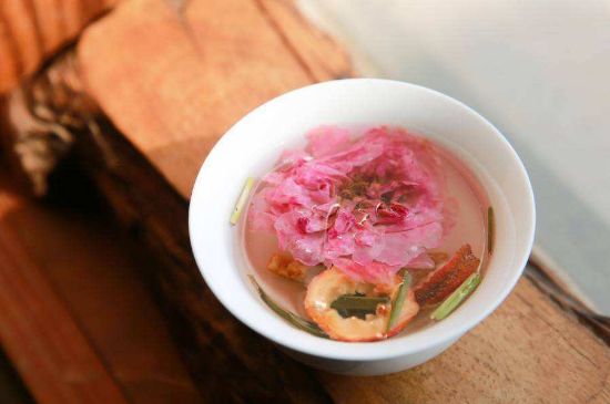 玫瑰花的最佳搭配，喝玫瑰花茶搭配什么喝好？