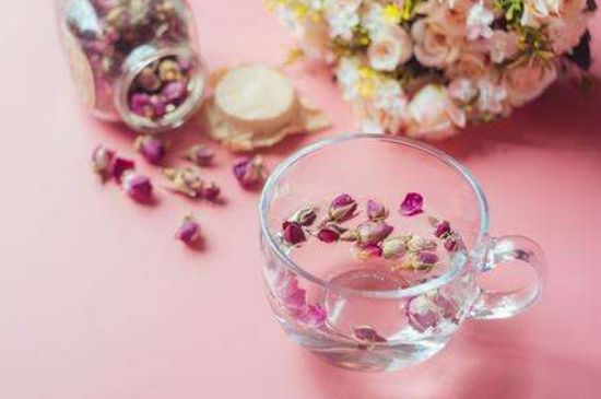 玫瑰花茶是應(yīng)該煮還是蒸，玫瑰花茶是不是煮一下效果更好？