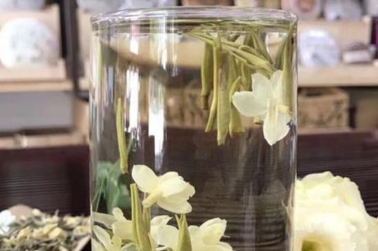 茉莉龍珠保質(zhì)期多長(zhǎng)時(shí)間，茉莉龍珠茶放幾年了還能喝嗎？