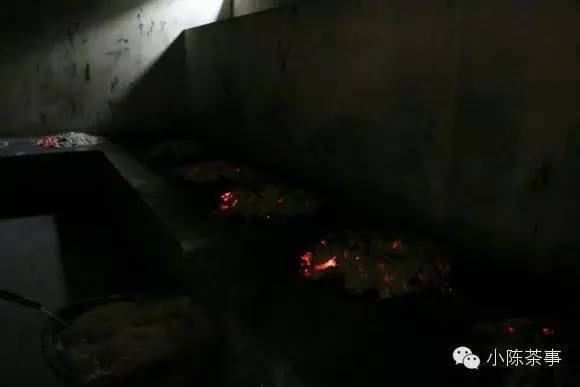 怎樣炭焙巖茶？揭秘武夷巖茶的炭焙技藝