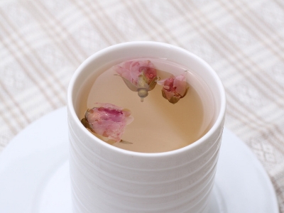 干玫瑰花泡前需要洗嗎，泡玫瑰花需要洗一下嗎？