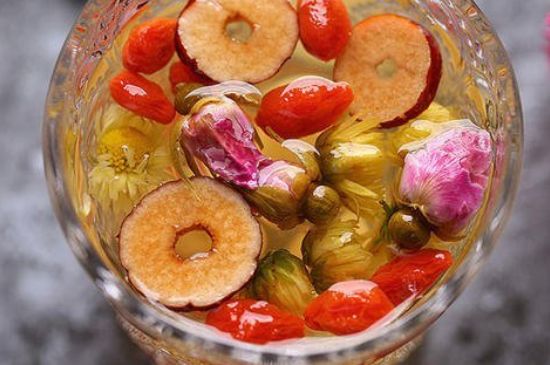 干玫瑰花泡水放幾顆，玫瑰花泡水一次放幾朵？