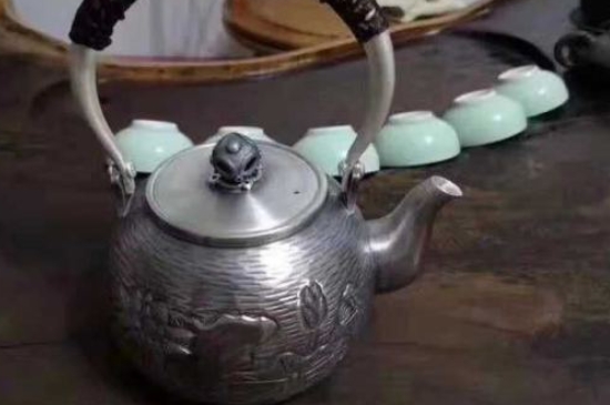 常見的七大材質(zhì)的茶具優(yōu)缺點(diǎn)，用什么材質(zhì)的茶具泡茶最好？