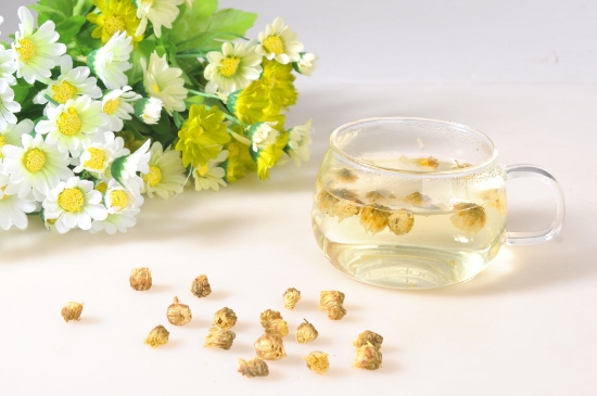 喝菊花茶有什么效果，女人長期喝菊花茶好嗎？