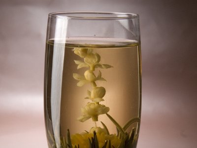 女孩喝茉莉茶的好處，茉莉花茶女生喝好嗎？