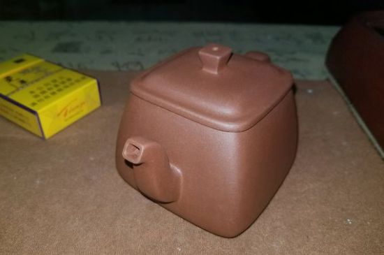 手工紫砂壺和模具壺有什么區(qū)別，快速鑒別手工壺模具壺