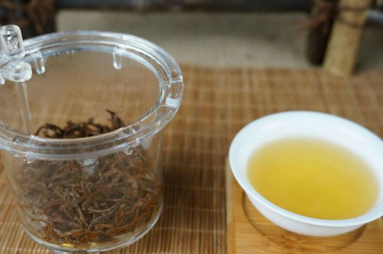 300塊錢的金駿眉能喝嗎，兩三百多金駿眉和一千多區(qū)別