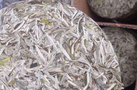7年壽眉和2年白牡丹哪個(gè)好，老白茶壽眉與白牡丹的口感區(qū)別