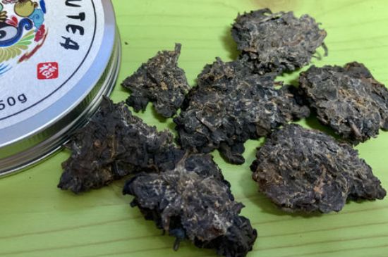 怎么知道涇渭茯茶是否變質(zhì)，茯磚茶金花和發(fā)霉的區(qū)別
