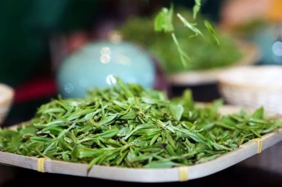 單樅茶什么季節(jié)最好喝，鳳凰單叢茶春茶好還是秋茶好？