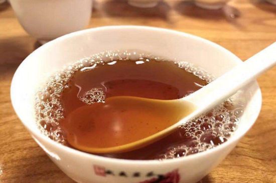 肉桂茶和大紅袍哪個貴，武夷山肉桂與大紅袍的價格比較