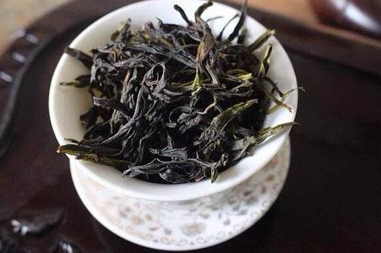 鴨屎香單叢雪片茶的特點(diǎn)，鳳凰雪片茶有什么特點(diǎn)？